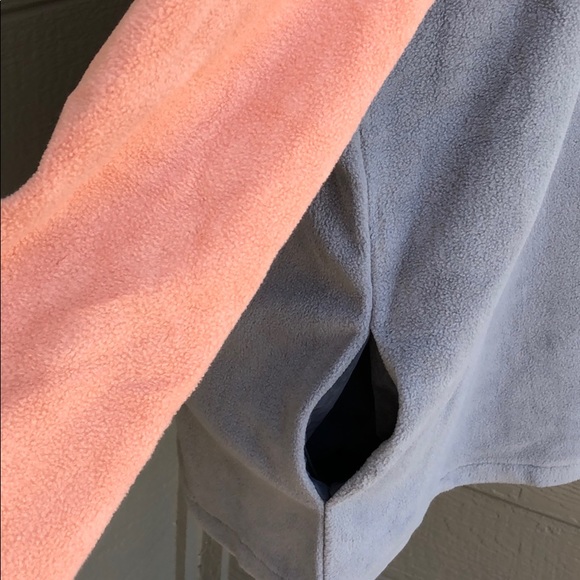 Entro Fuzzy Pull Over - Picture 5 of 5